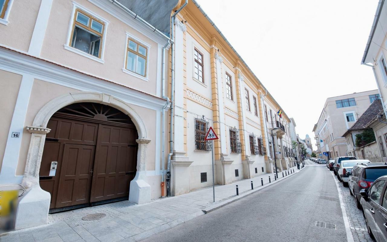 קלוז'-נאפוקה Studio K In Hitoric City Centre מראה חיצוני תמונה